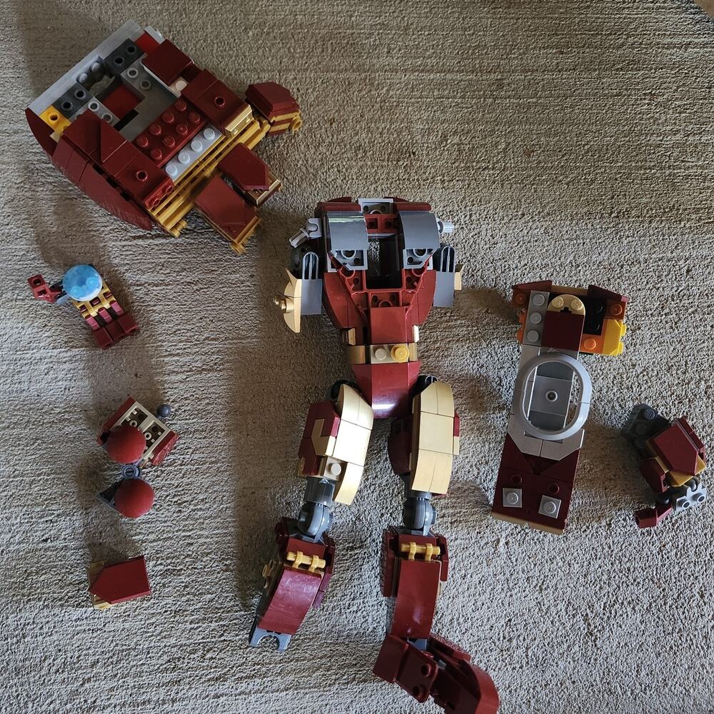 LEGO 4 lbs Bulk Inc Partial Marvel Infinity Nano Gauntlet Iron Man Groot + More